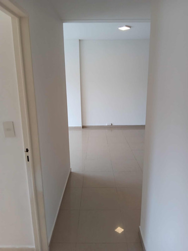 3 Amb Semipiso 2 Baños 2 Dorm Balcón Split Lujo Categoría. Apto Profesional