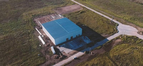 Imagen 1 de 4 de Excelente Depósito Industrial En El Parque Industrial Ruta 6