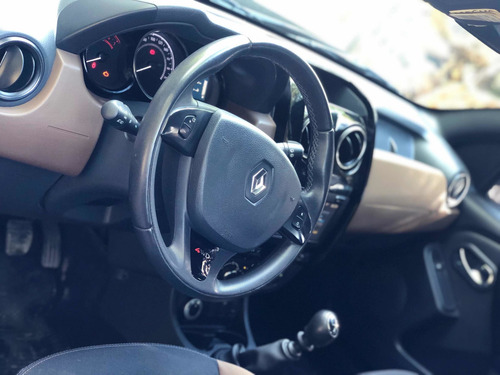 Imagen 5 de 7 de Renault Duster 2016 2.0 Ph2 4x4 Privilege 143cv