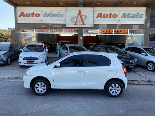 Imagem 4 de 12 de Toyota Etios 1.5 Xs 16v Flex 4p Automático