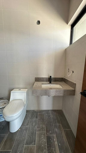 Quinta En Venta En Los Portales, Gral. Zuazua