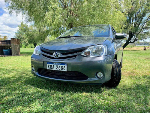 Toyota Etios 1.5 Xls Hacht