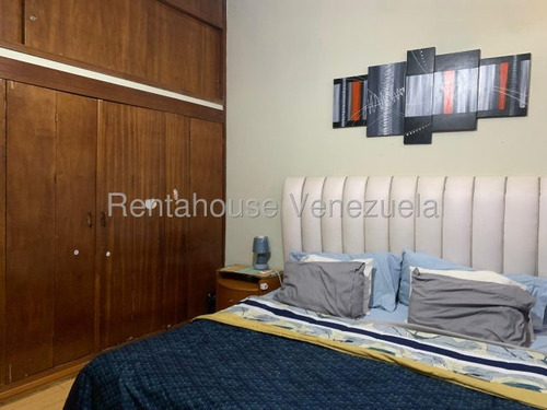 Lisbeth Delgado Vende Cómoda Casa En Urb. Colinas De Santa Rosa Zona Este De Barquisimeto Cod. 25-24512