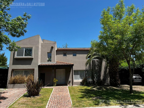 Imagen 3 de 23 de Casa - Barrio Privado San Isidro Labrador - Tigre