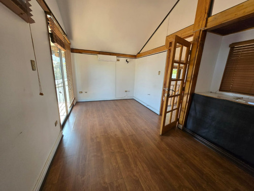Casa Con Potencial Comercial Y Residencial Amplios Espacio