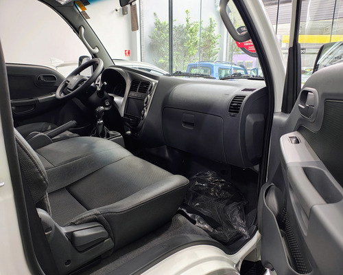 Kia Bongo 2.5 Td Diesel Std Cs 4x4 Manual