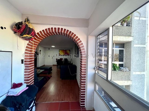 Imagen 7 de 18 de Venta De Cómodo Apartamento En Santa Paula / Gc 22-28500
