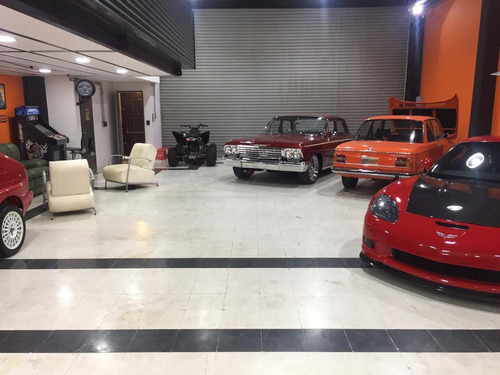 Imagen 6 de 30 de Depósito Con Oficinas Y Ph Para Coleccionistas De Autos