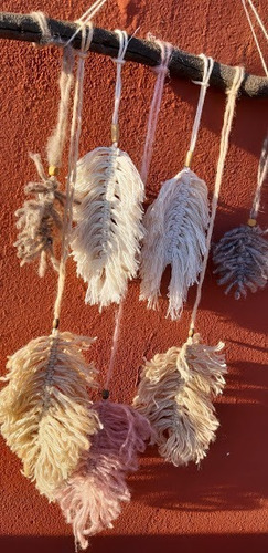 Imagen 3 de 4 de Movil Plumas Nordicas Diseños A Pedido