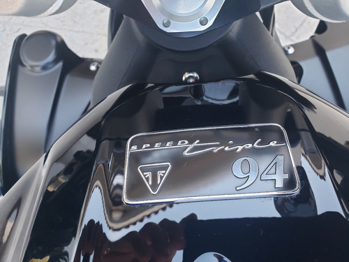 Imagen 4 de 13 de Triumph Speed Triple R Edición 94