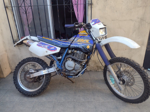 Imagen 4 de 12 de Suzuki Dr 350s, No Xr Tornado