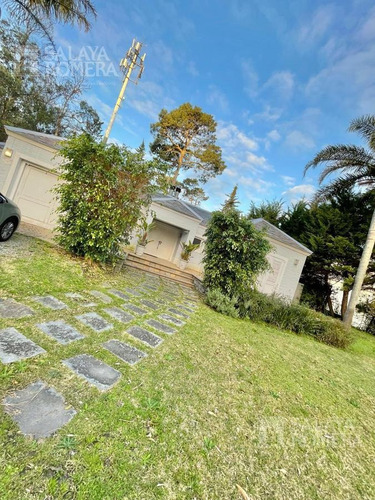 Imagen 18 de 20 de Casa En Venta , Zona Rincon Del Indio 3 Dormitorios