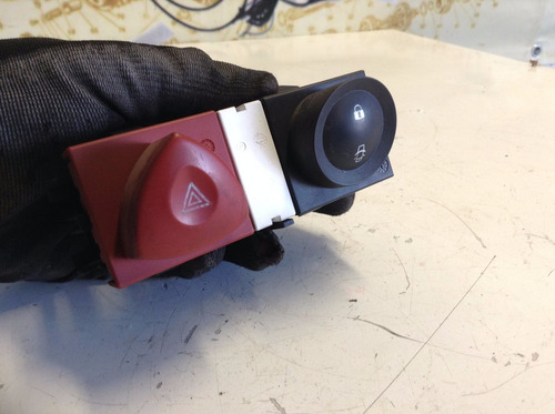 Boton Switch Seguros E Intermitentes Original Megane Ii