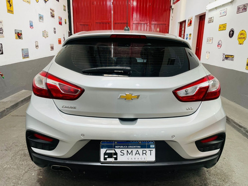 Imagen 7 de 15 de Chevrolet Cruze Ltz 2017 At Hatchback Smart Garage