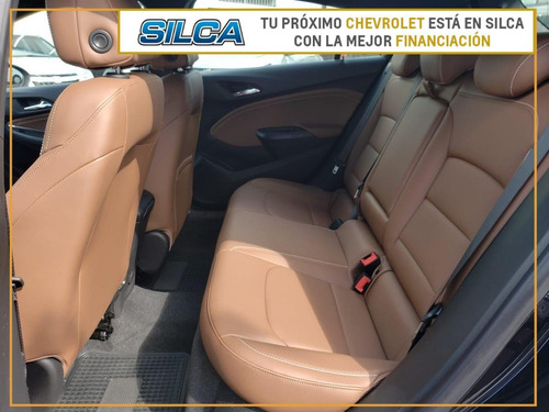 Imagen 11 de 16 de Chevrolet Cruze Premier 2023 Azul 0km