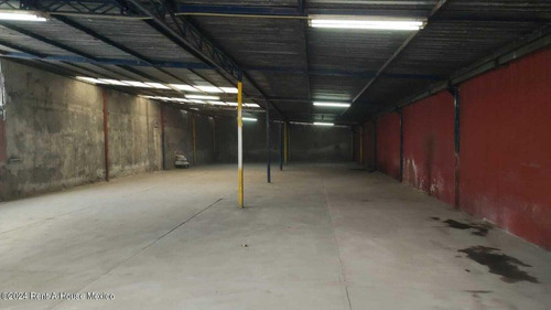 Local (bodega) En Renta En Ecatepec De Morelos, Santa Maria Tulpetlac Am. 25-742