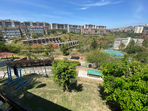 Colinas De La Tahona 152 M2, 3 Hab + Serv, 2 Baños + Serv. 2 P/e Acropolis