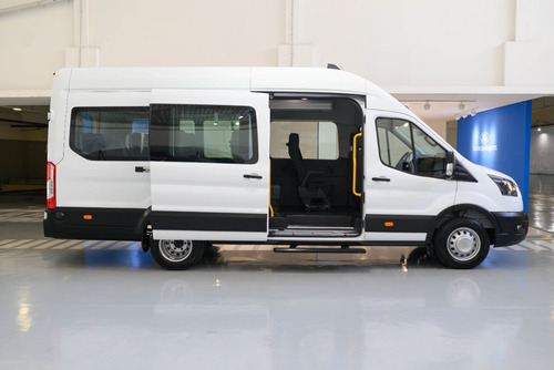 Ford Transit 2.0 Minibus 17+1 (165cv) Manual Mt6 (e)