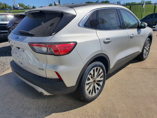 Imagen 3 de 5 de Ford Kuga Hibrida !! Stock Físico Para Entrega Inmediata !