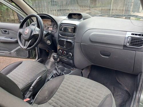 Fiat Strada 1.8 16v Adventure Cab. Dupla Flex 3p