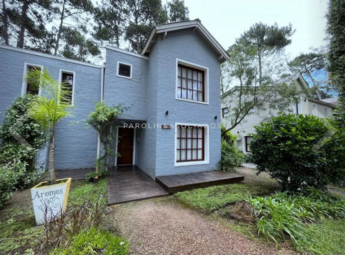 Casa En Venta Dentro Del Complejo Solanas Vacation, Punta Del Este.