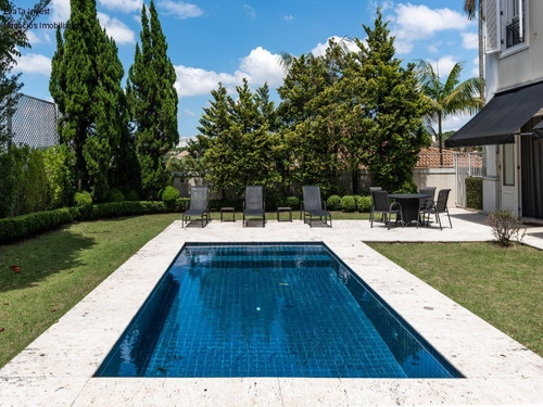 Imagem 2 de 30 de Maravilhosa Mansão No Jardim Guedala, Área Privativa De 791m², Área Construída Com 545 M², Com Piscina Rodeada De Belíssimo Jardim E Gazebo, Sala De Estar, Sala De Jantar, Sala De - Ca00621 - 69371107