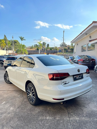 Volkswagen Jetta 1.4 4P 250 TSI TURBO CONFORTLINE AUTOMÁTICO