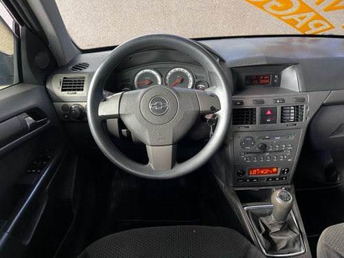 Chevrolet Vectra Vectra 2.0 MPFI GT HATCH 8V FLEX 4P MANUAL