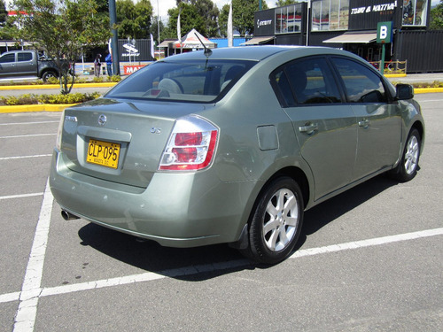 Nissan Sentra At 2.0