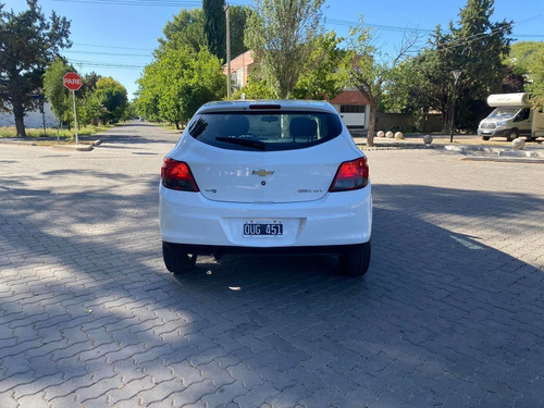 Imagen 10 de 11 de Vendo - Financio Chevrolet Onix Ltz 2015 Full