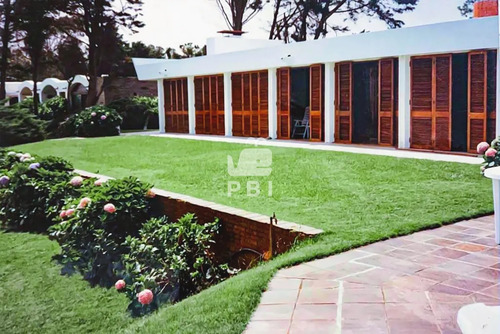 Casa En Primera Linea Al Mar - Ref : Pbi2962
