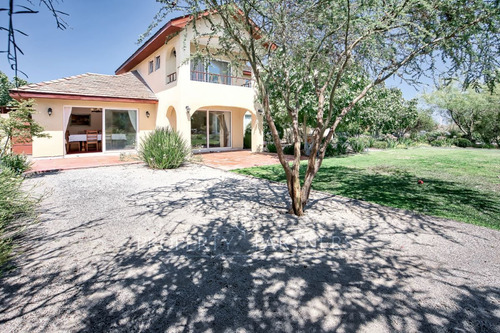 Casa Acogedora, Condominio Con Seguridad, Piedra R...