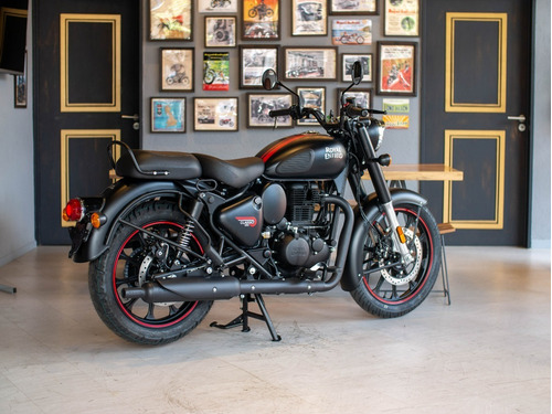 Royal Enfield Classic 350 Dark Stealth Black Reserva