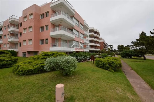 Apartamente Fte Al Mar Alquila Consulte