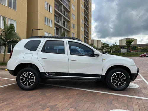 Renault Duster Dakar 2.0 Automática 4x2 Blanca 2017