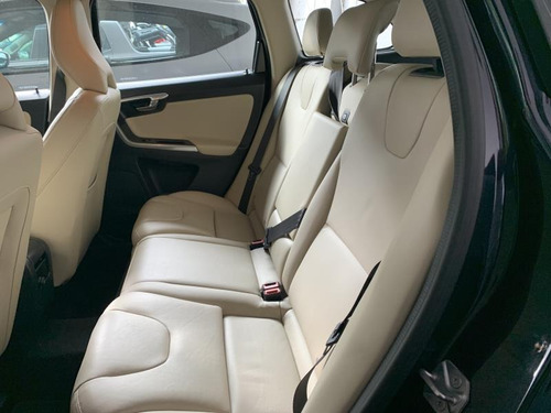Imagem 12 de 15 de Volvo Xc60 2.4 D5 Kinetic Diesel Awd 4p Automático 2016/2017