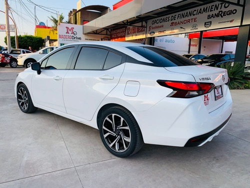 Imagen 4 de 9 de Nissan Versa Modelo 2020
