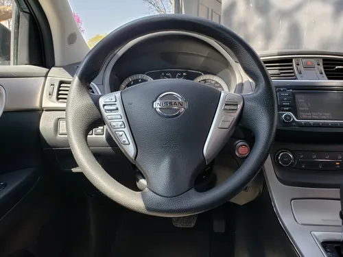 Nissan Sentra 1.8 Advance At