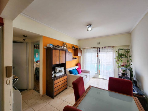 Imagen 2 de 25 de Venta Departamento 2 Ambientes Muy Luminoso Con Balcón En Boedo.