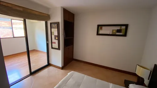 Casa Unifamiliar, De Dos Pisos, Muy Segura, Amplia Ymuy Bien Ubicada