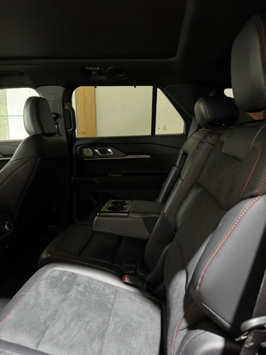 Ford Explorer St 2025