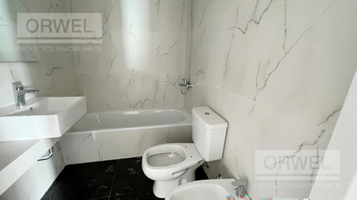 Imagen 13 de 28 de Venta Esquinero - 3 Ambientes - 2 Baños - Cochera Opcional