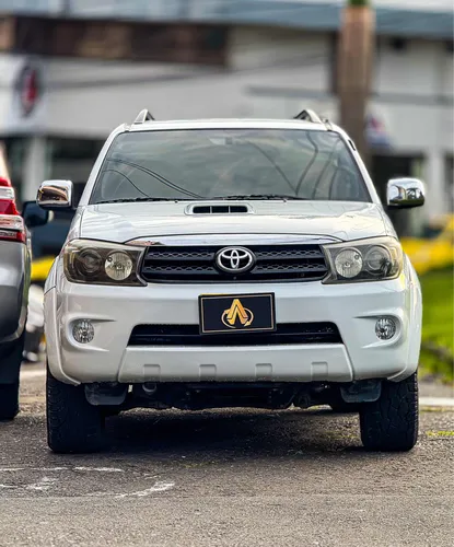 Toyota Fortuner 3.0 Sr5