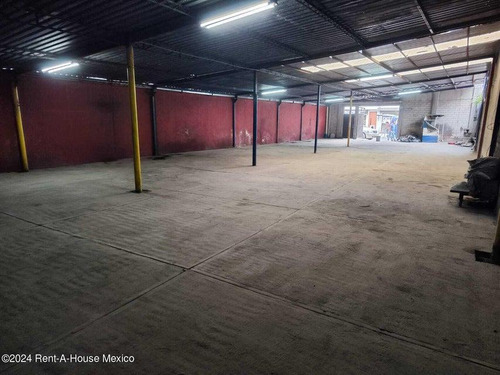 Local (bodega) En Renta En Ecatepec De Morelos, Santa Maria Tulpetlac Am. 25-742