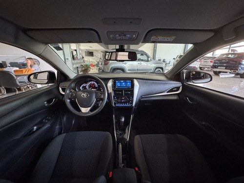 Toyota Yaris 1.3 16V FLEX XL PLUS TECH MULTIDRIVE