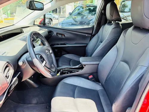 Toyota Prius 1.8 Premium Cvt