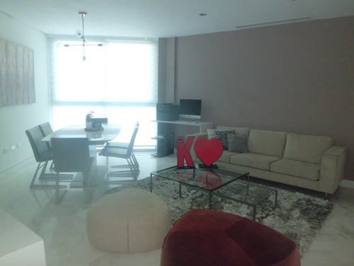 Imagen 8 de 16 de Se Vende Apto 99m2 2h/3b/2p Los Naranjos De Las Mercedes 0696