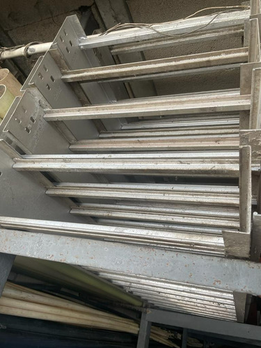 Bandejas De Aluminio Portacable Tipo Escaleras