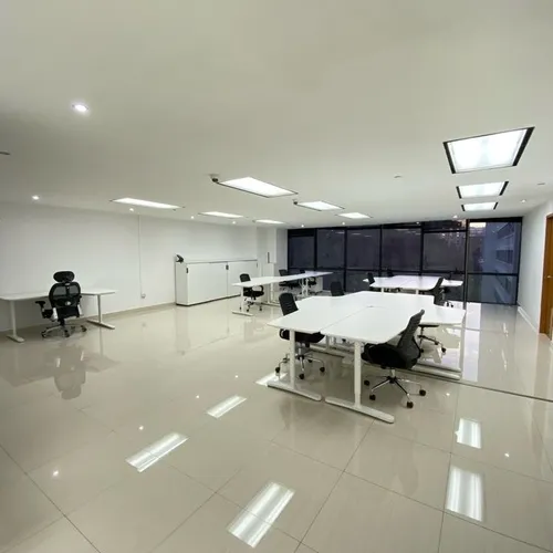 Oficina En Venta - Urb. Chuao