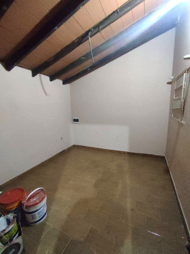 Hermosa Casa A Refraccionar
